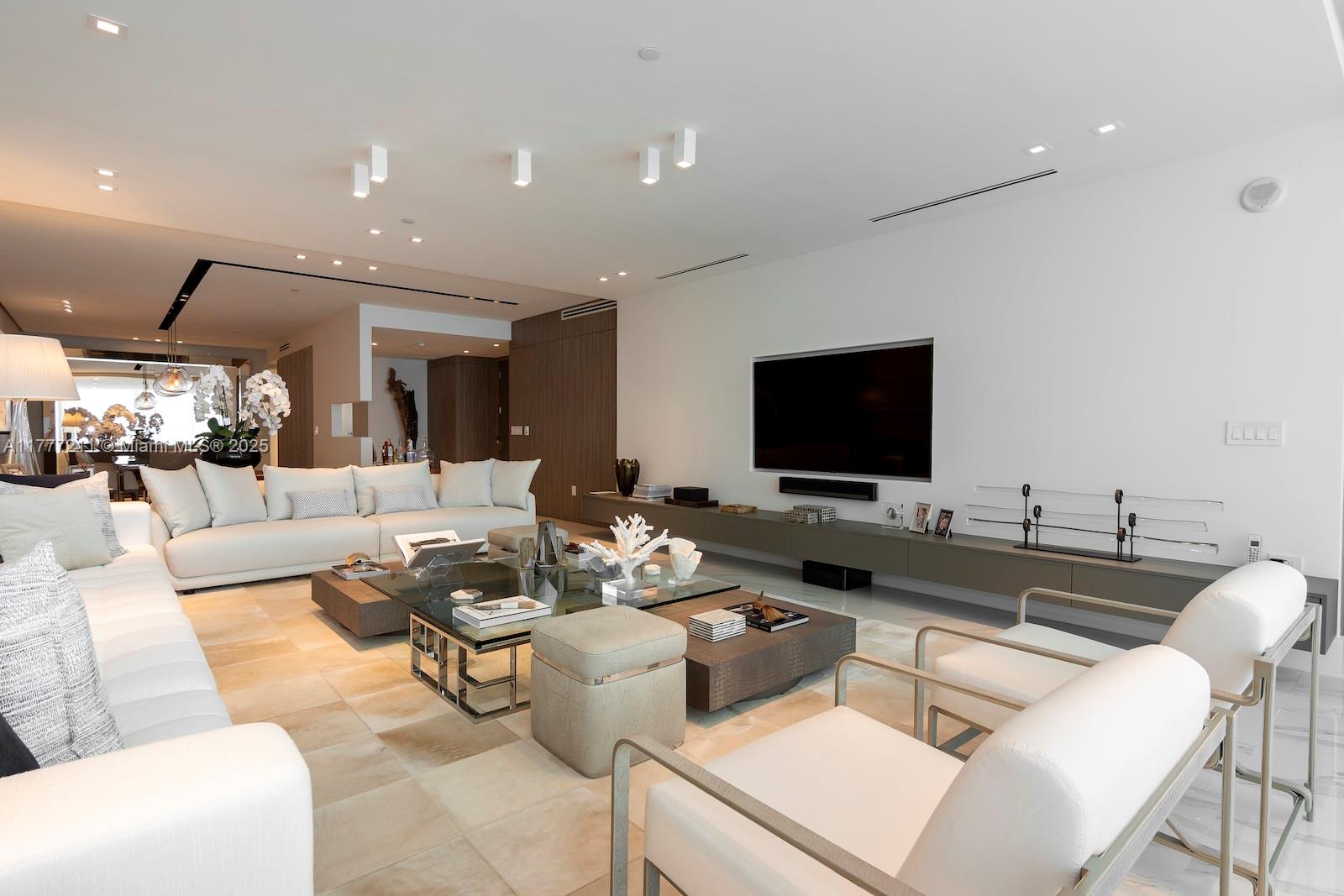 10201 Collins Ave 1803