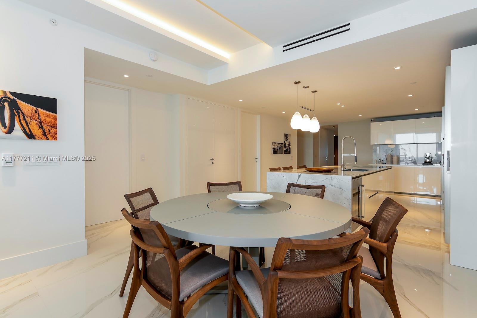 OCEANA BAL HARBOUR CONDO - Residential