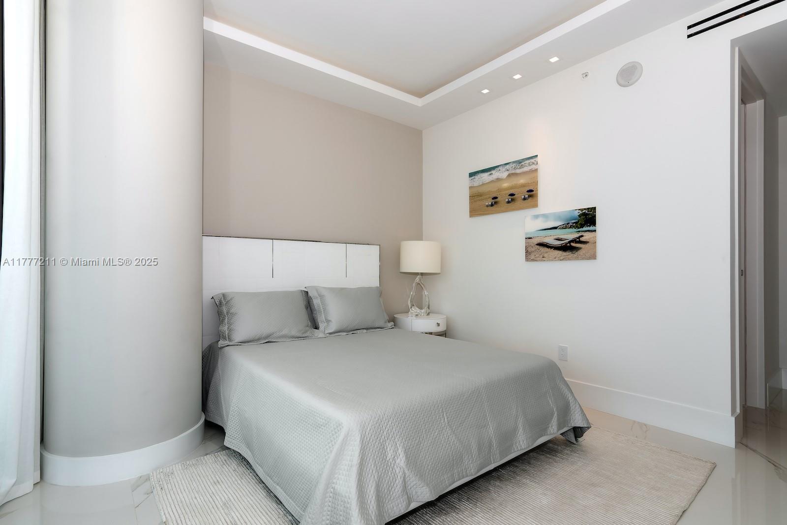OCEANA BAL HARBOUR CONDO - Residential