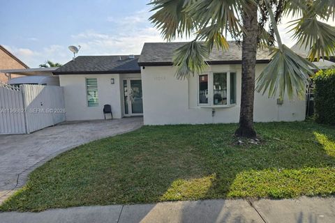 19261 SW 118th Ct Miami FL 33177