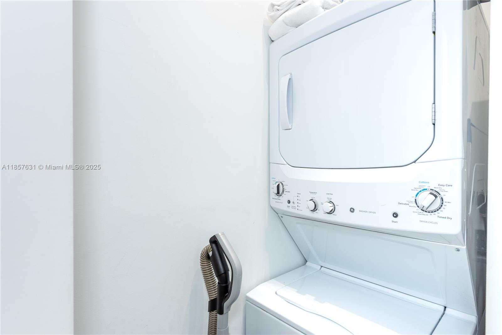 SLS Brickell - Residential Lease