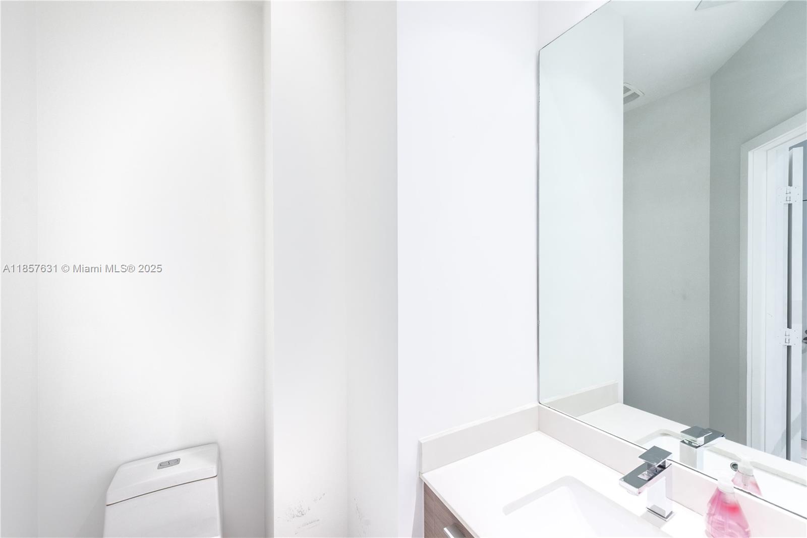 SLS Brickell - Residential Lease