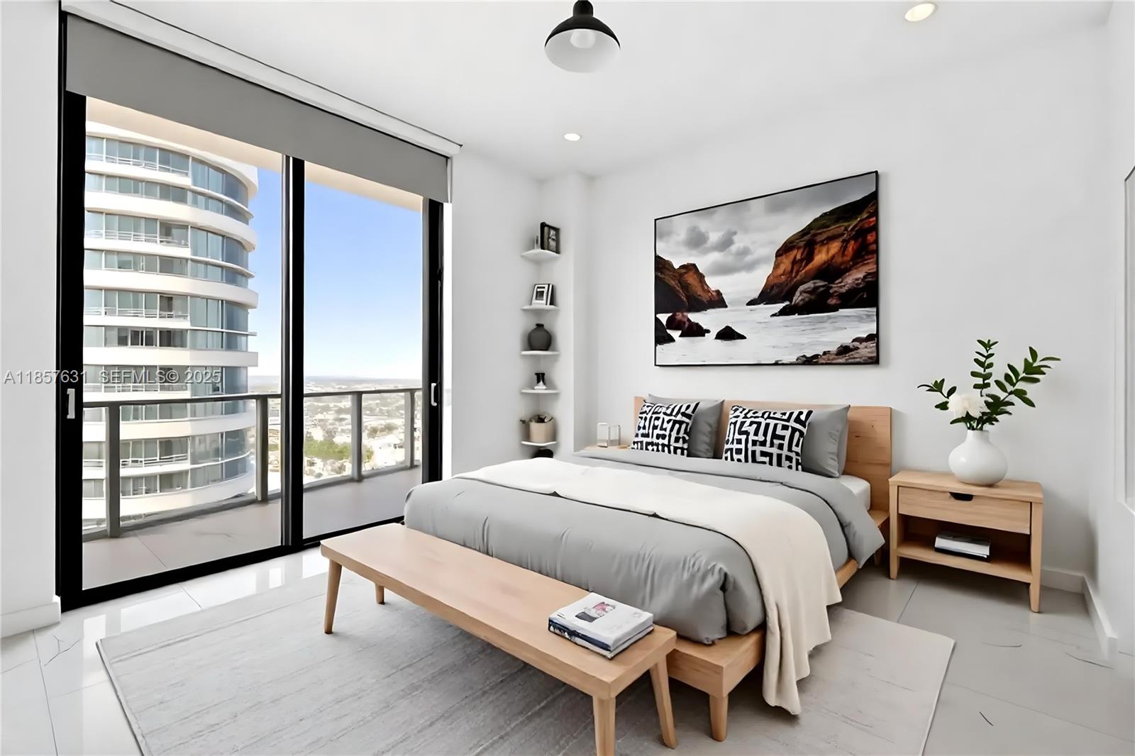 1300 S Miami Ave PH4909