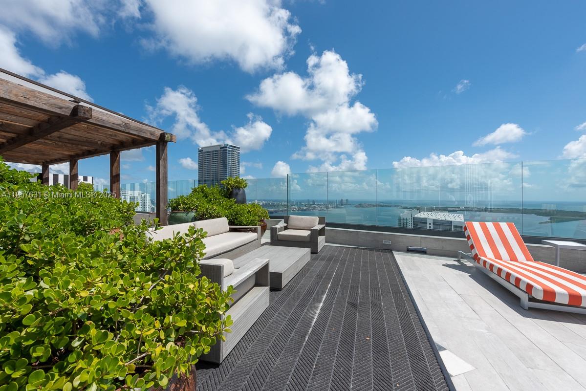 SLS Brickell - Residential Lease