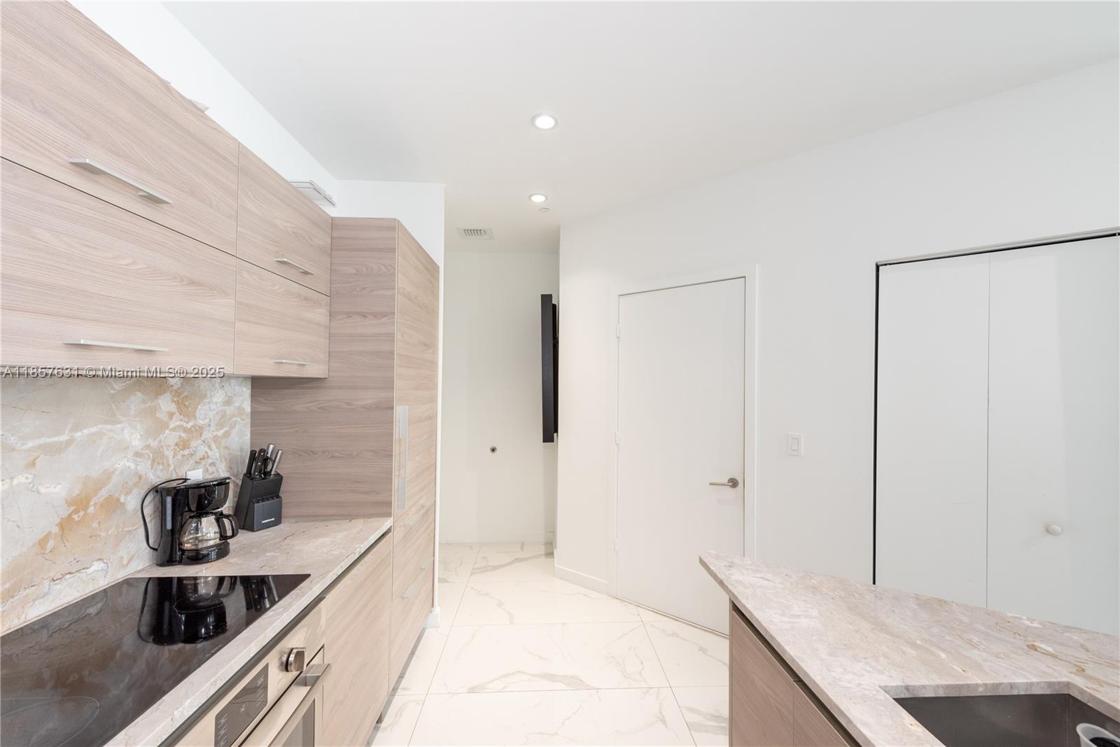 SLS Brickell - Residential Lease