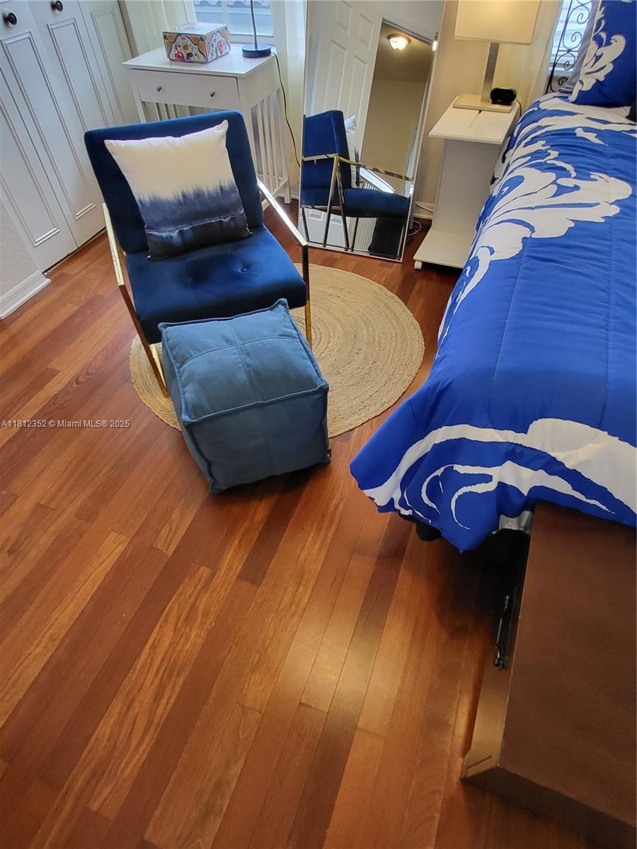 VILLAS DE TUSCANY CONDO - Residential