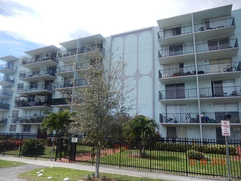 CHECK OUT! this beautiful 2 bedroom and 2 bathroom unit in the desired Three Horizons East Condominiums in the North Miami area. Unit features include: a GORGEOUS community pool, great balcony view of the city, wood panel flooring in the bedrooms, and many more. Unit is in close proximity to city interests.