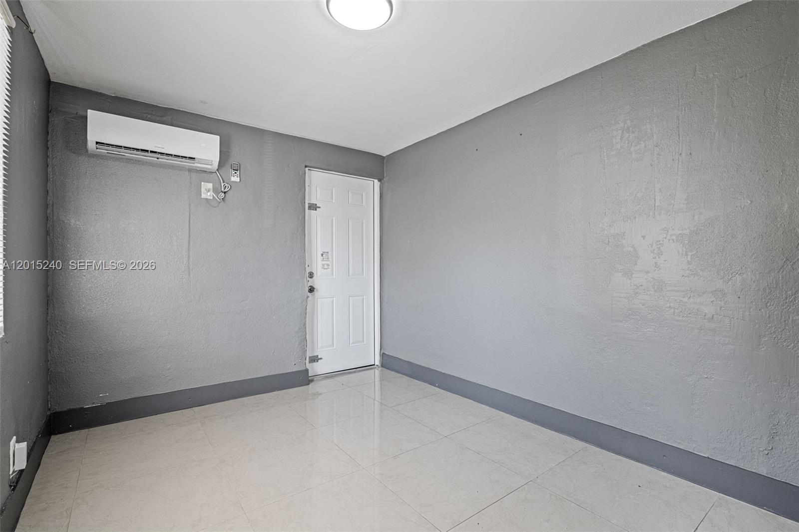 17TH AVE MANOR 1ST ADDN - Residential