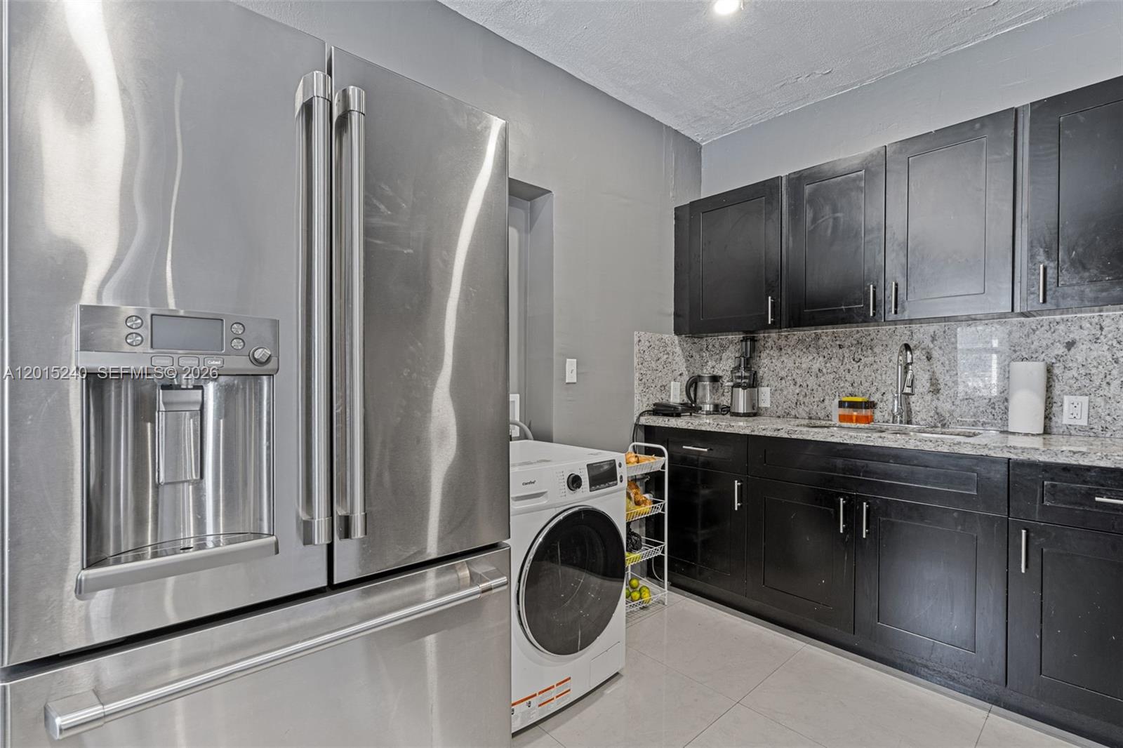 17TH AVE MANOR 1ST ADDN - Residential