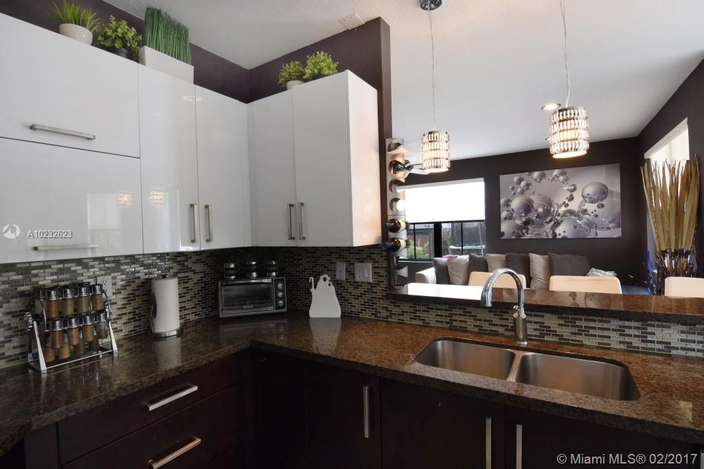 LAS RAMBLAS COUNTRY CLUB - Residential Lease