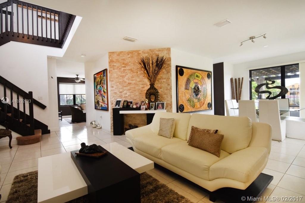 LAS RAMBLAS COUNTRY CLUB - Residential Lease