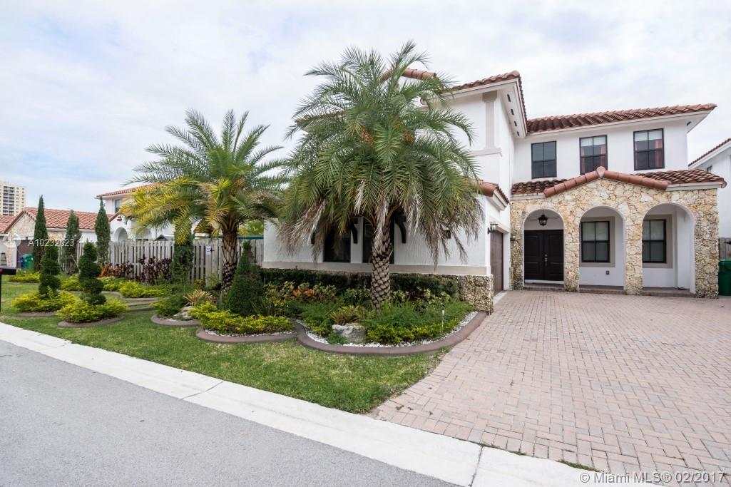 LAS RAMBLAS COUNTRY CLUB - Residential Lease