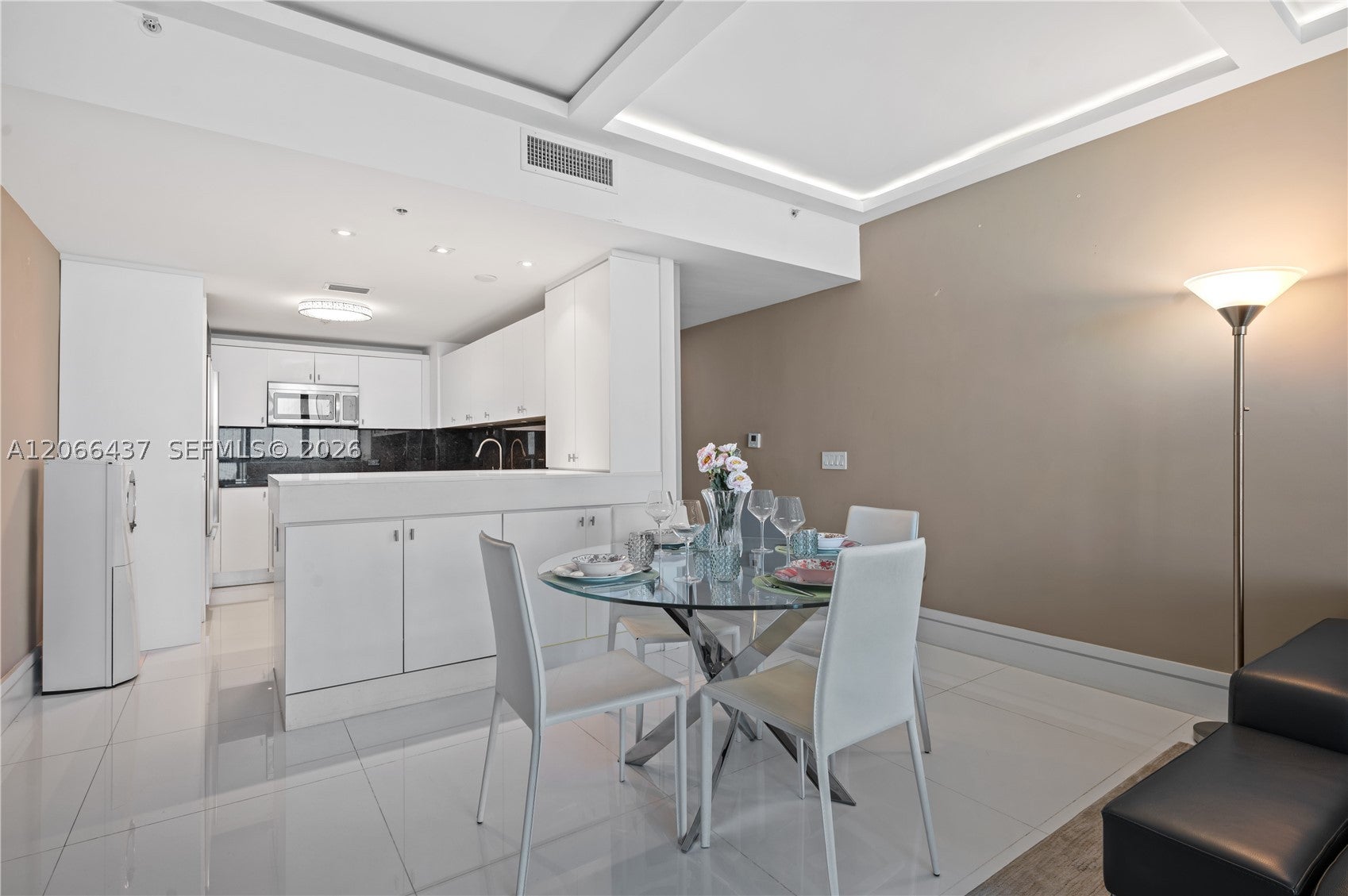 6899 Collins Ave 702