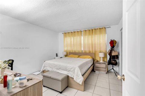 Condominium in Miami FL 403 72 AVE Ave 15.jpg