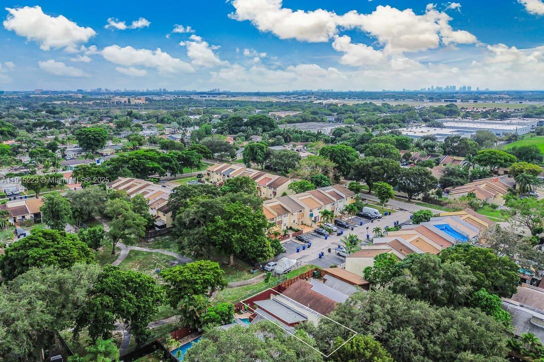 PALM-AIRE VILLAGE SECTION - Residential