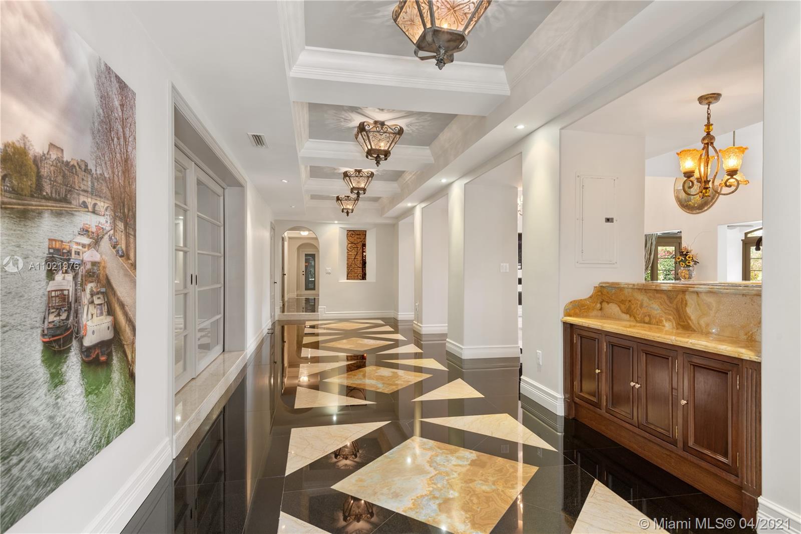 CORAL GABLE COUNTRY CLUB - Residential