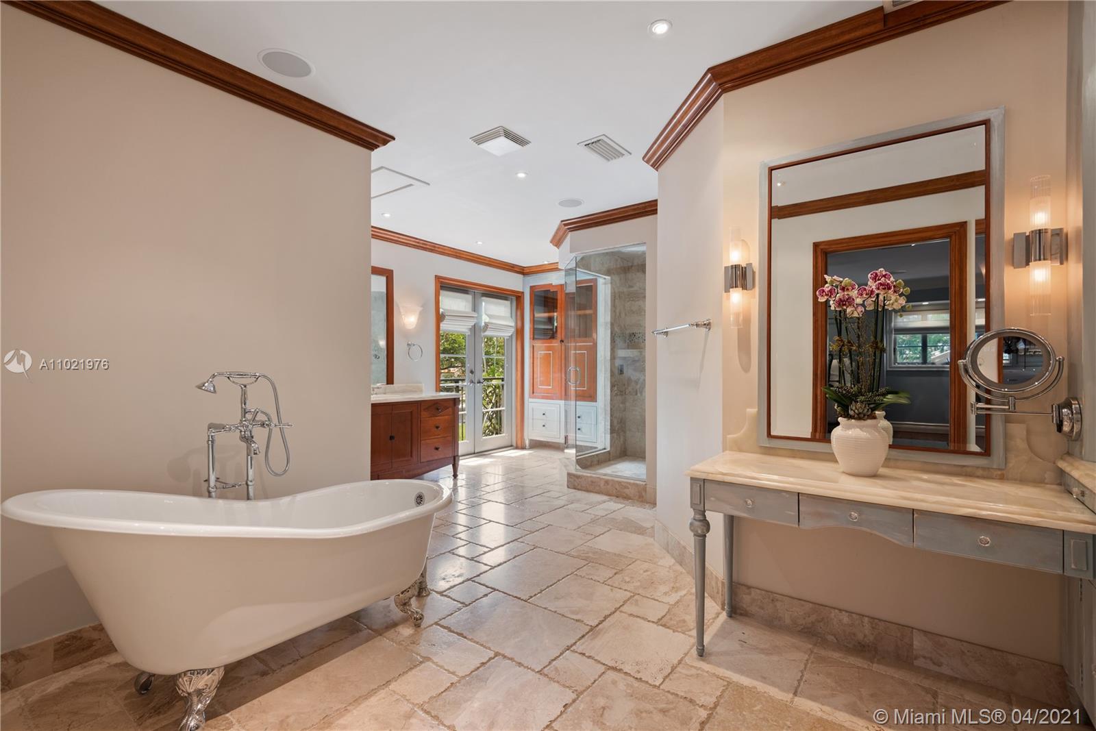 CORAL GABLE COUNTRY CLUB - Residential