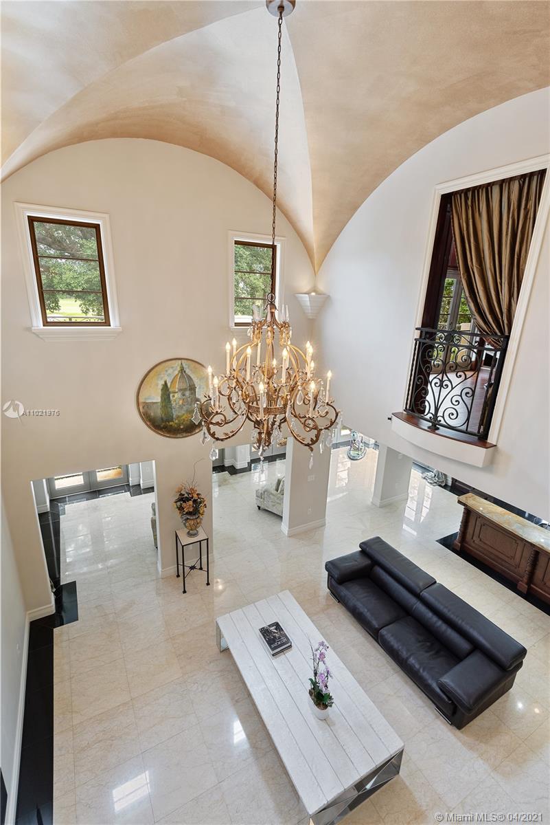 CORAL GABLE COUNTRY CLUB - Residential