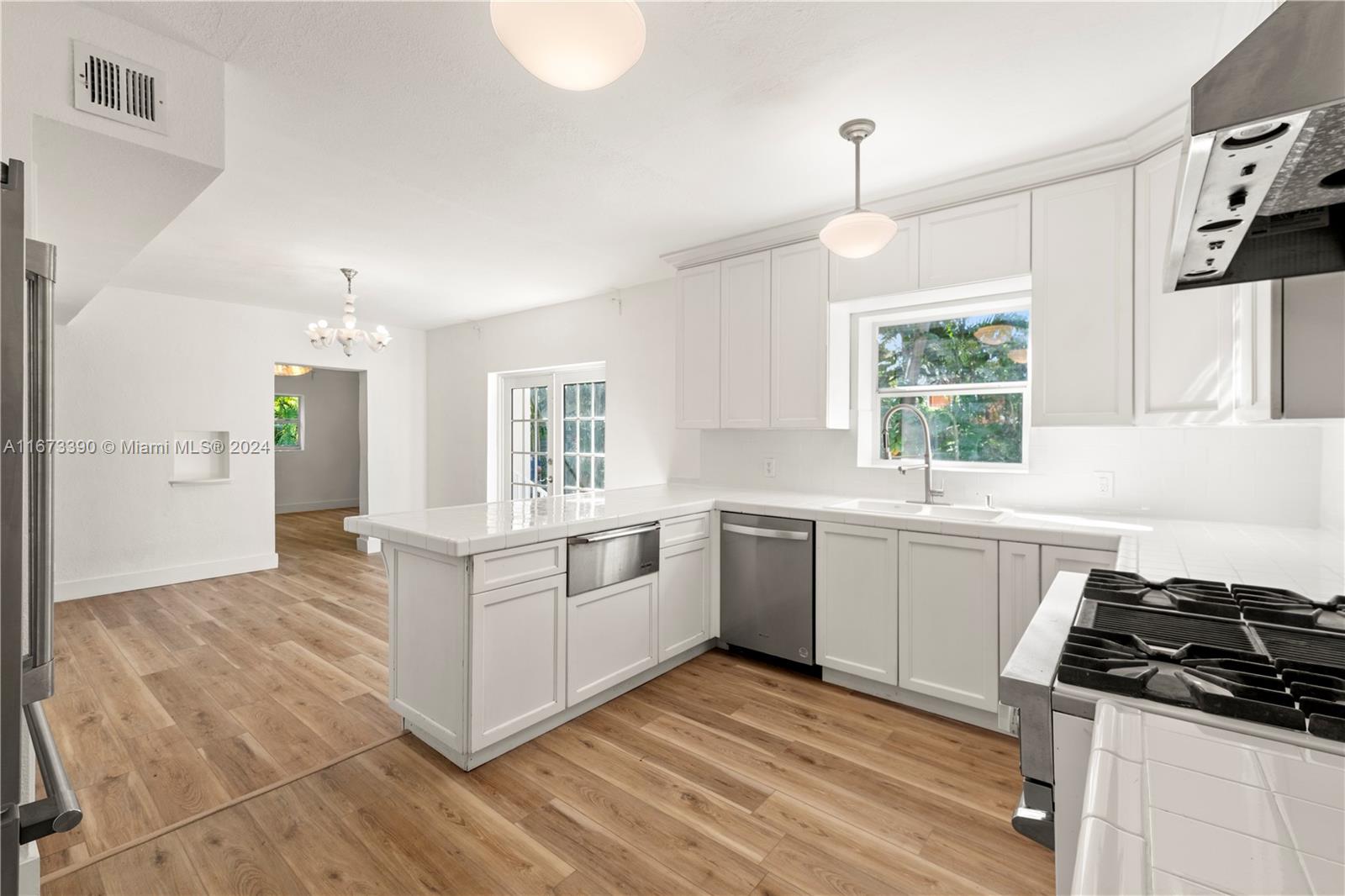 GROVE PARK - Residential