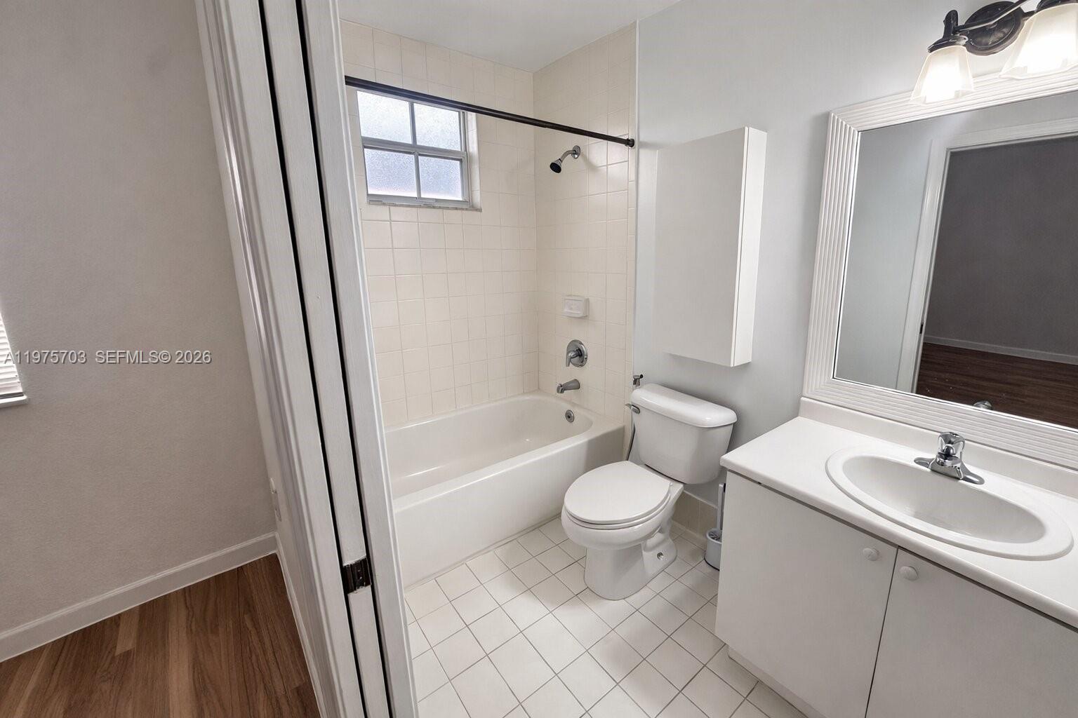 VILLAS AT NAUTICA THREE C - Residential Lease