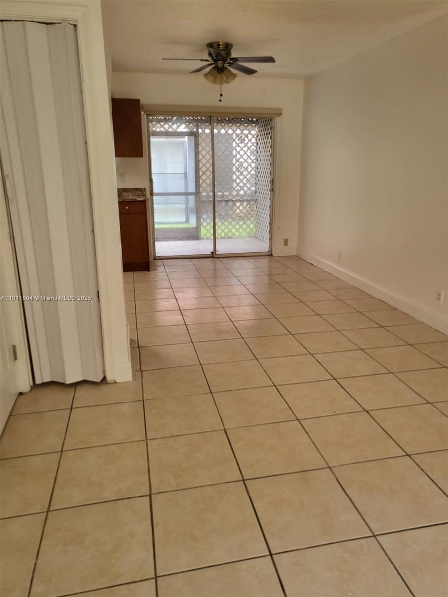 ROYAL OAKS TOWNHOUSE 4 CO - Residential Lease