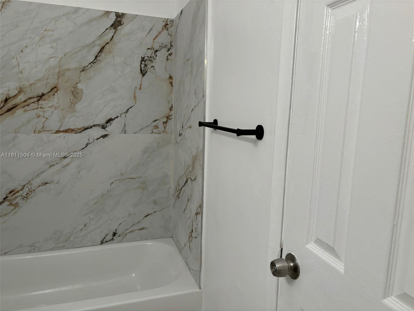 ROYAL OAKS TOWNHOUSE 4 CO - Residential Lease