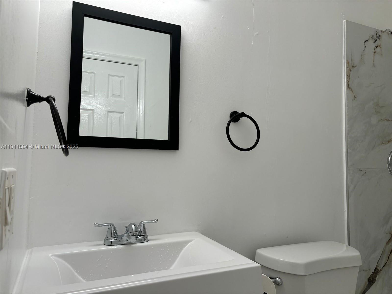 ROYAL OAKS TOWNHOUSE 4 CO - Residential Lease