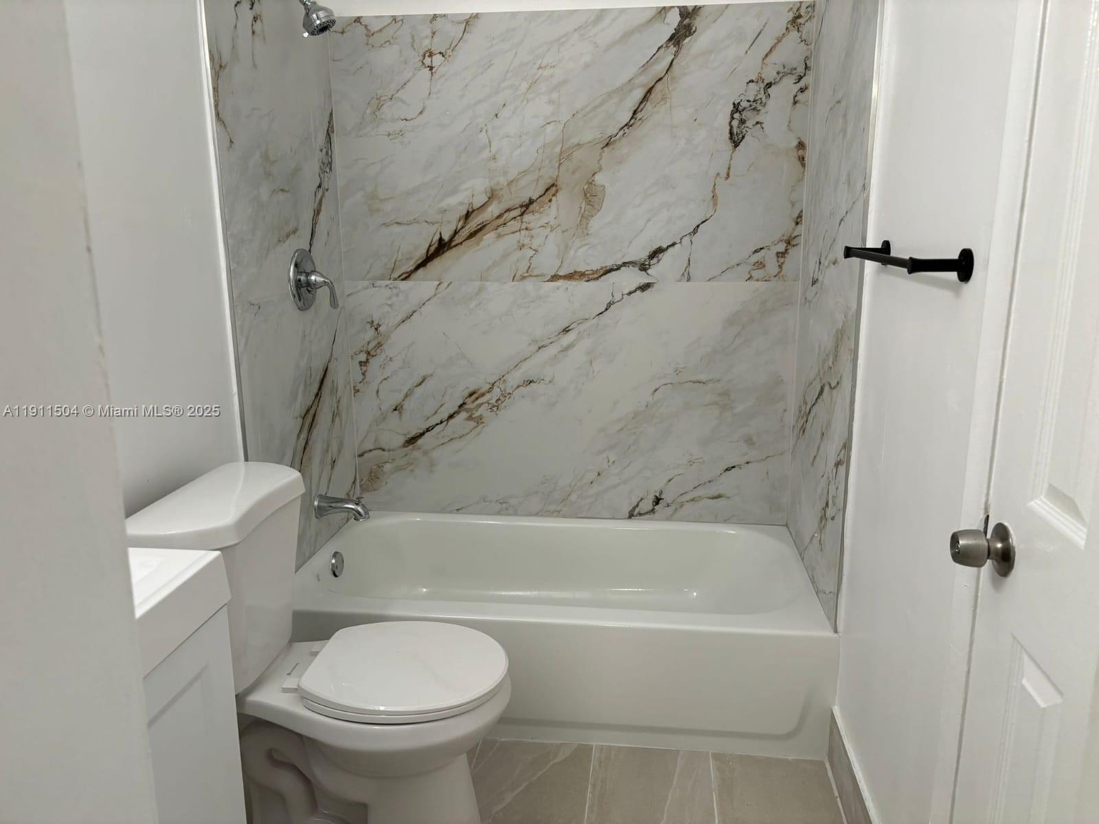 ROYAL OAKS TOWNHOUSE 4 CO - Residential Lease