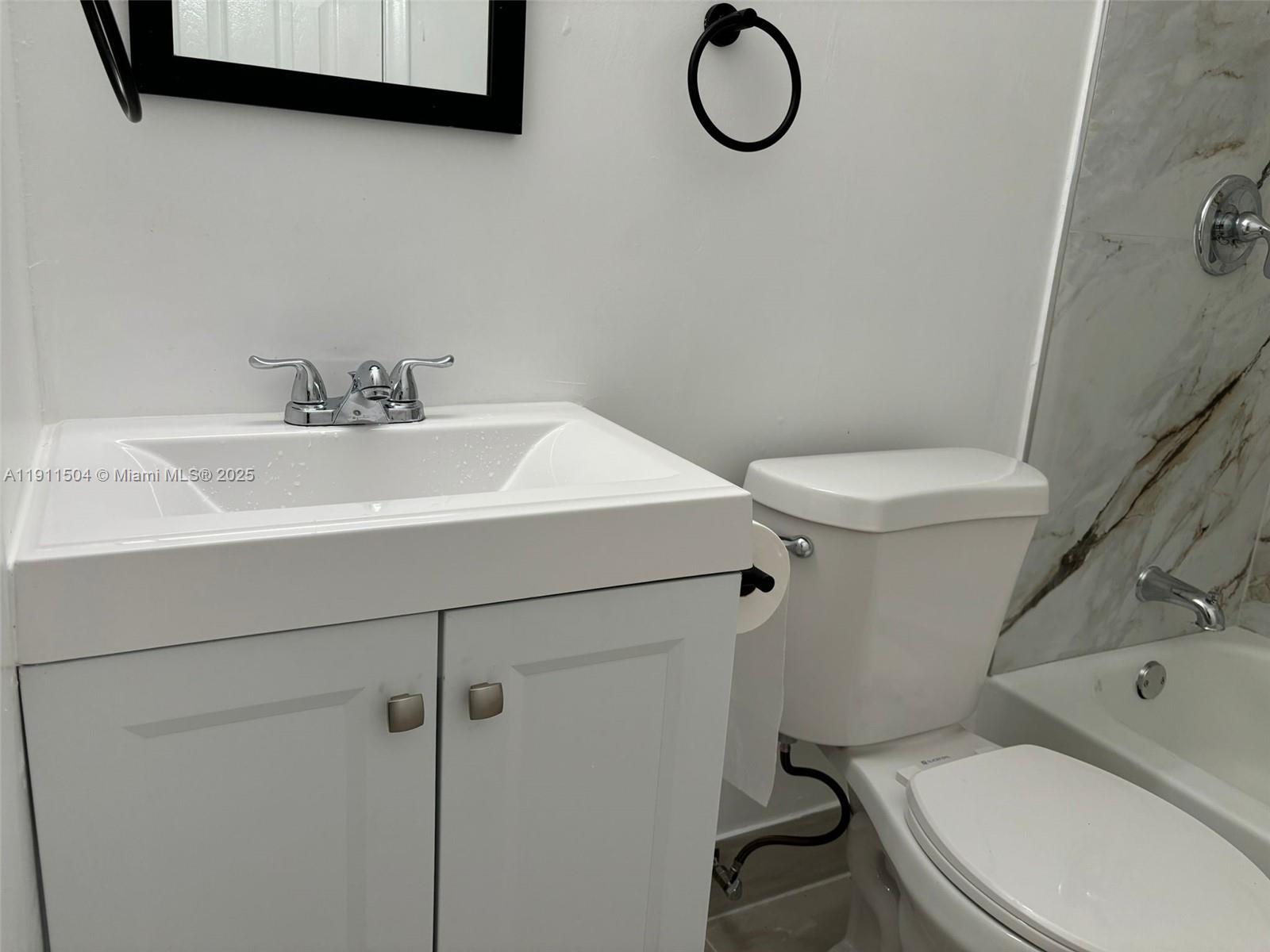 ROYAL OAKS TOWNHOUSE 4 CO - Residential Lease