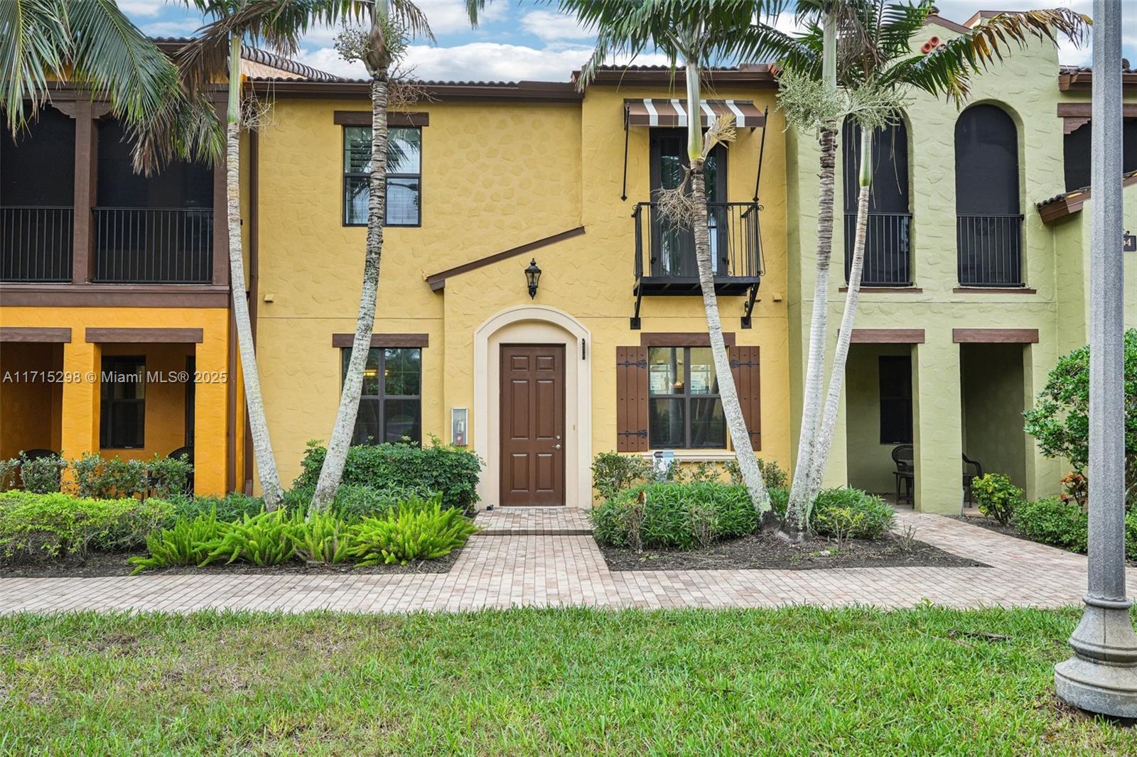 9064 Capistrano St N St 5004, Naples, Collier County, Florida - 2 Bedrooms  
2 Bathrooms - 