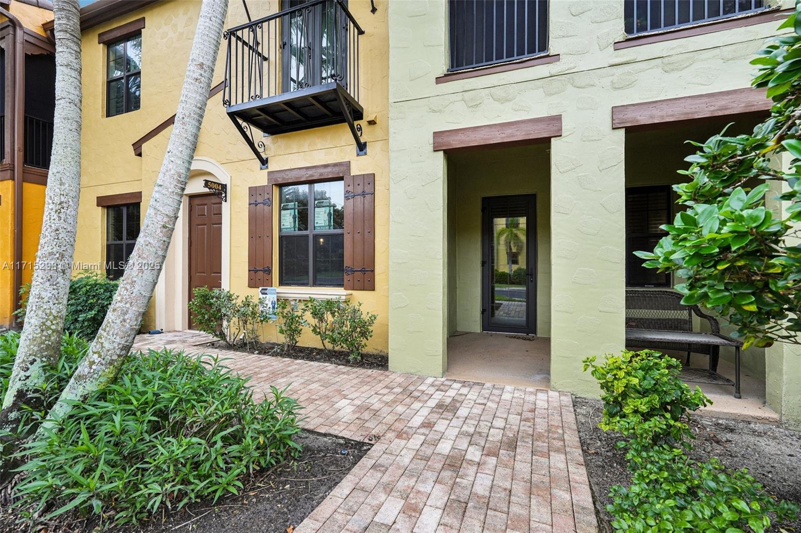Property for Sale at 9064 Capistrano St N St 5004, Naples, Collier County, Florida - Bedrooms: 2 
Bathrooms: 2  - $393,000