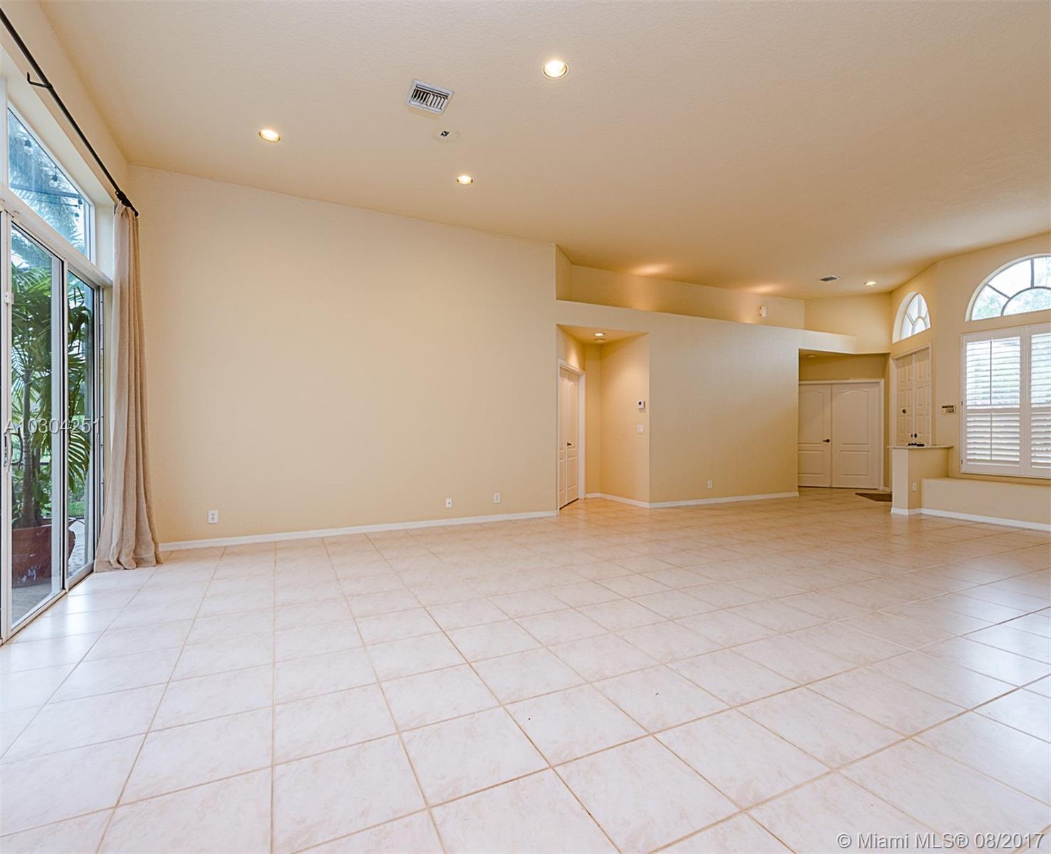 SECTOR 6 EAST - Residential