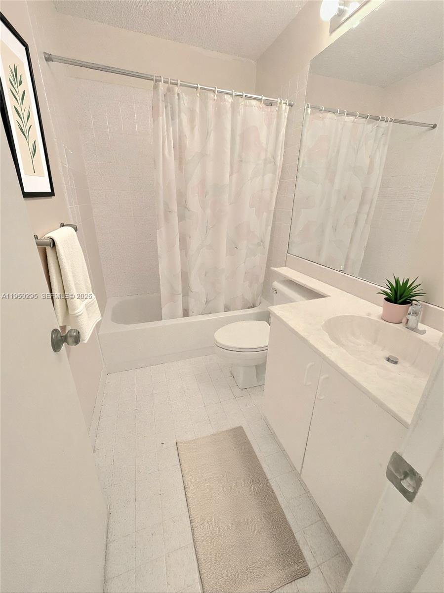 CHAPEL TRAIL REPLAT - Residential