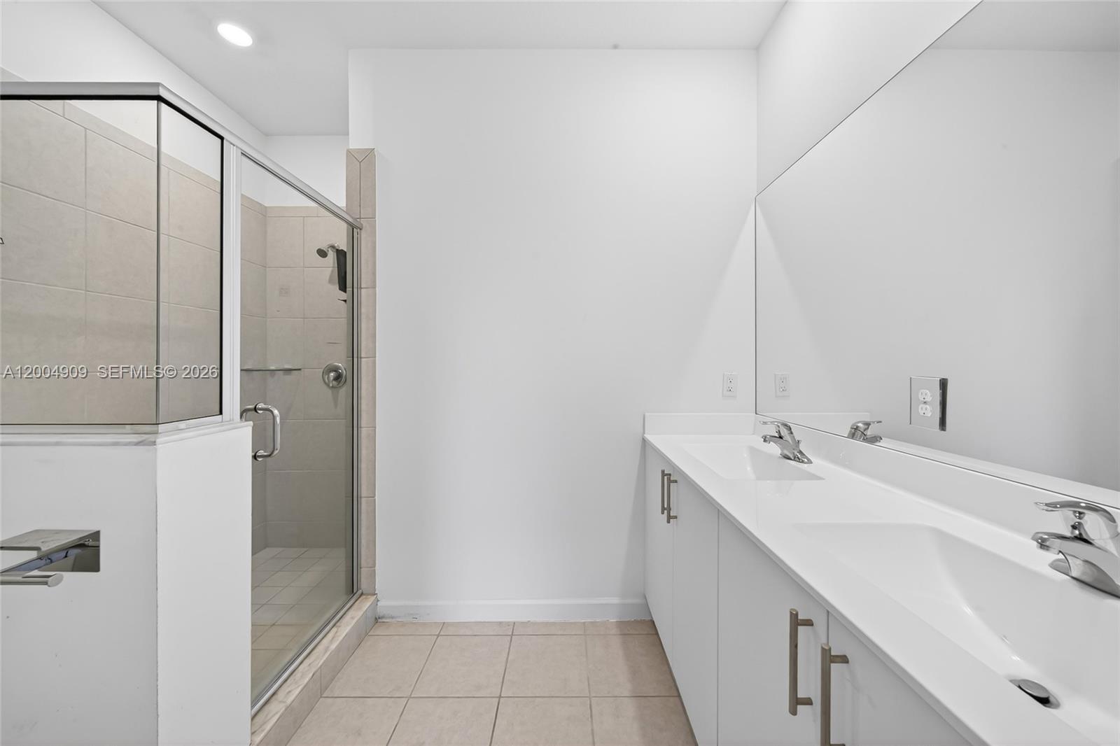 CALCUTTA FIRST ADDITION - Residential Lease