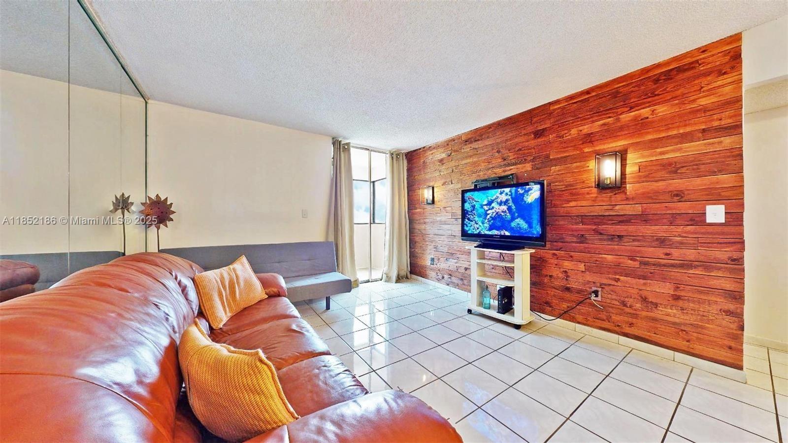 2 ASSIGNED PARKING SPACES! COMMUNAL WASHER AND DRYER ON EACH FLOOR. CENTRALLY LOCATED near shopping centers, park, minutes from expressways. The condo features tile flooring throughout. Stainless steel appliances. Spacious master bedroom and bathroom with 2 sinks and a walk-in shower. Spacious open balcony. No pets.