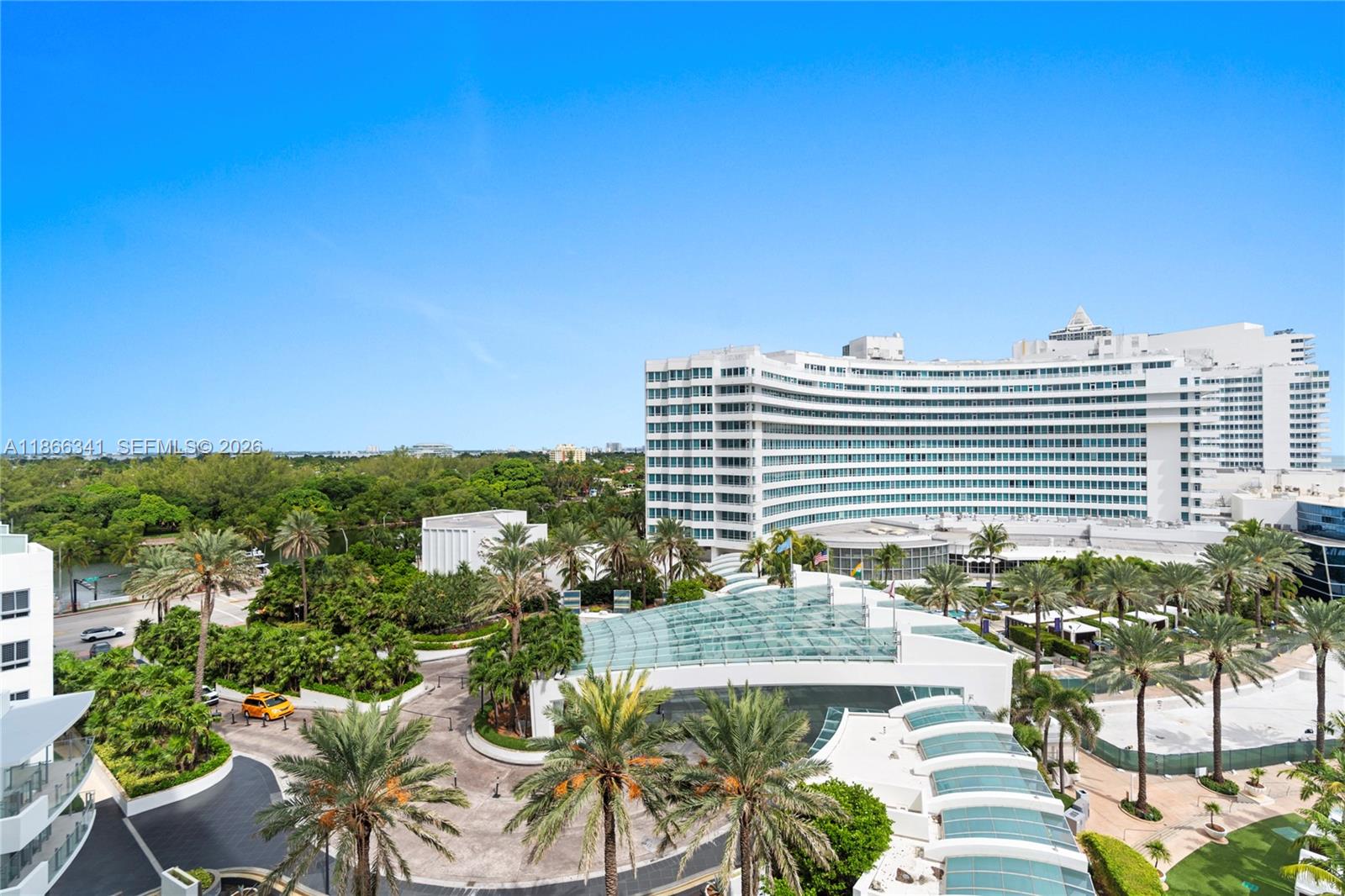 FONTAINEBLEAU III - Residential