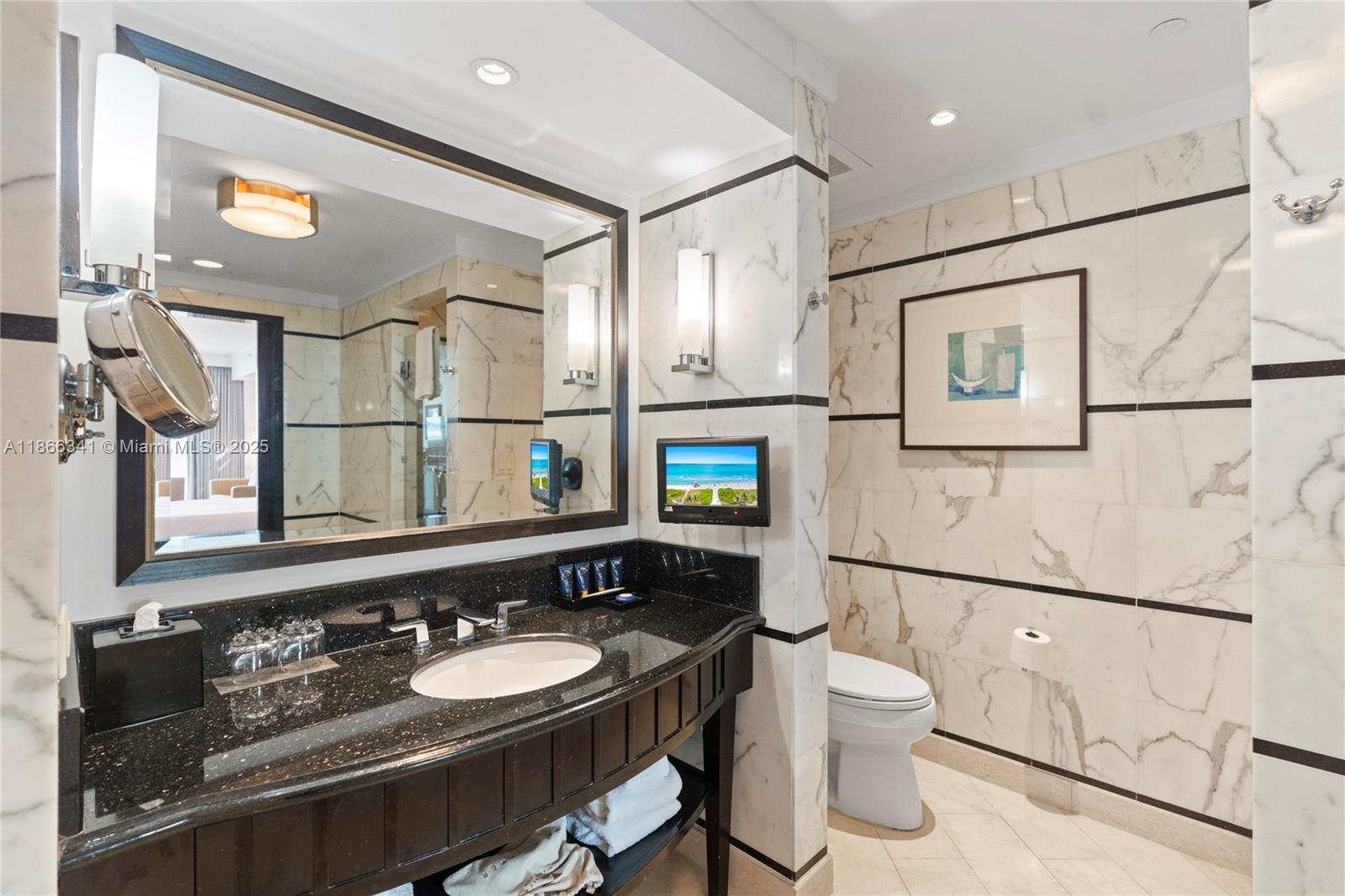 FONTAINEBLEAU III - Residential