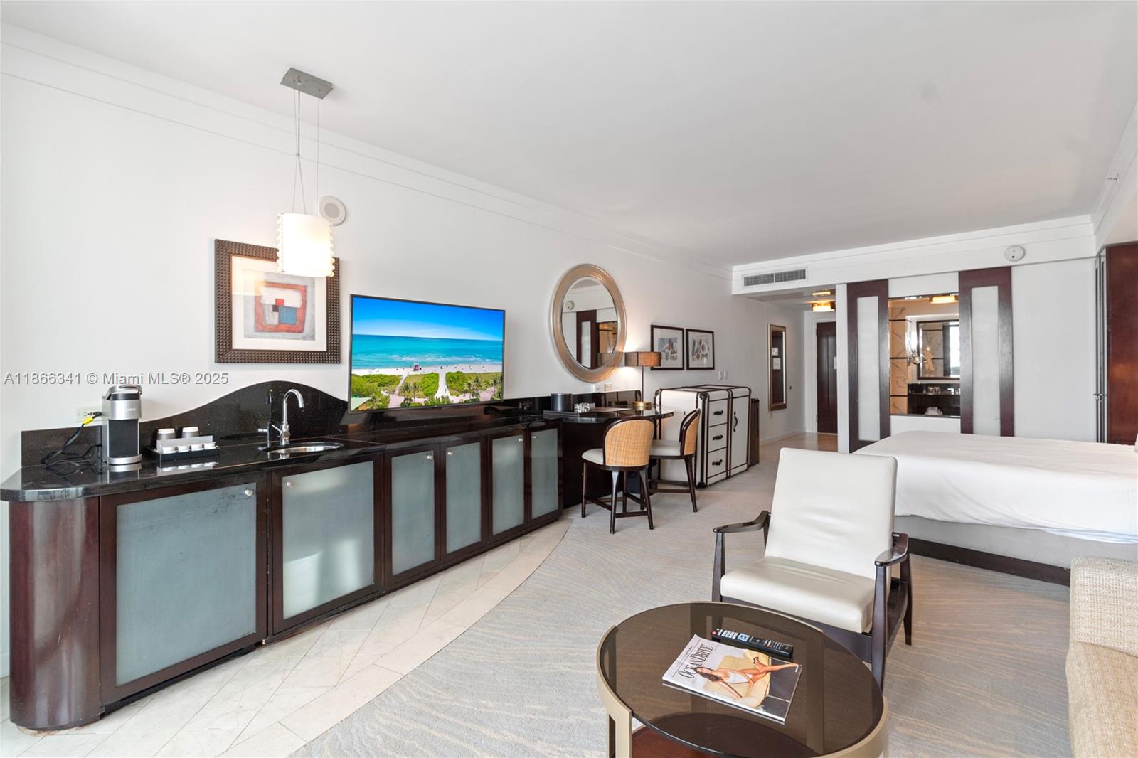 FONTAINEBLEAU III - Residential