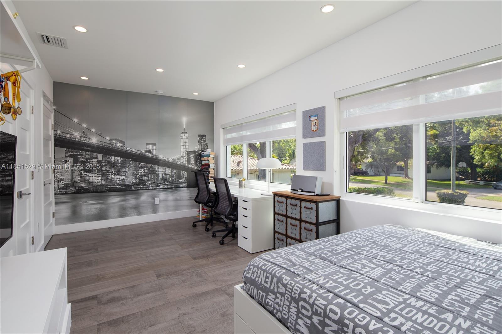 5 53 42 .53 AC BELVIDERE - Residential