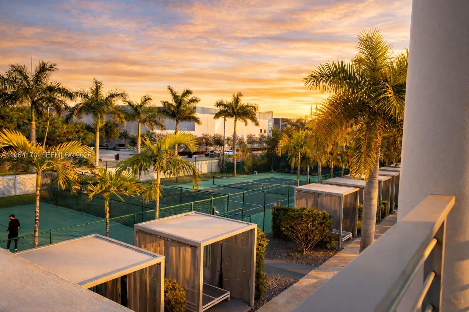 LANDMARK AT DORAL - Residential