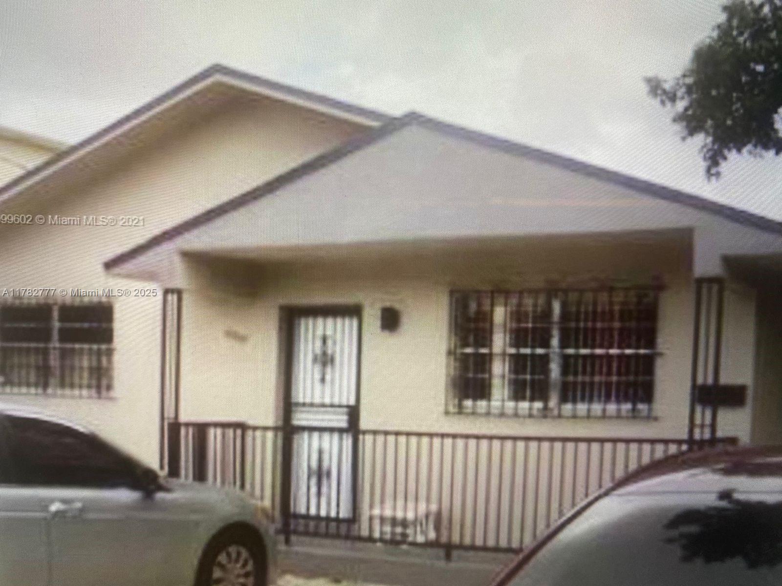 Spectacular 4 units multifamily, centrally in the heart of Sweetwater (a primarily residential area located just north of Florida International University). Long term tenants in place over 10 years. The property has over 3600 sf of building area. Great investment opportunity or live in one unit and keep the others rented. GOI $10.100 NOI $8048
