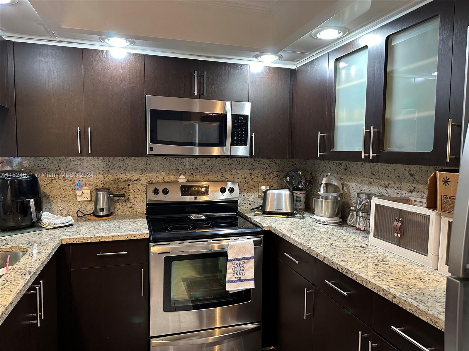 Property for Sale at 700 Sw 128th Ave 413C, Pembroke Pines, Miami-Dade County, Florida - Bedrooms: 1 
Bathrooms: 1  - $195,000