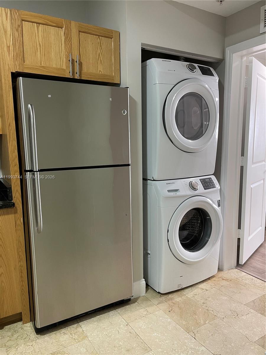 NUVOSUITES - Residential Lease