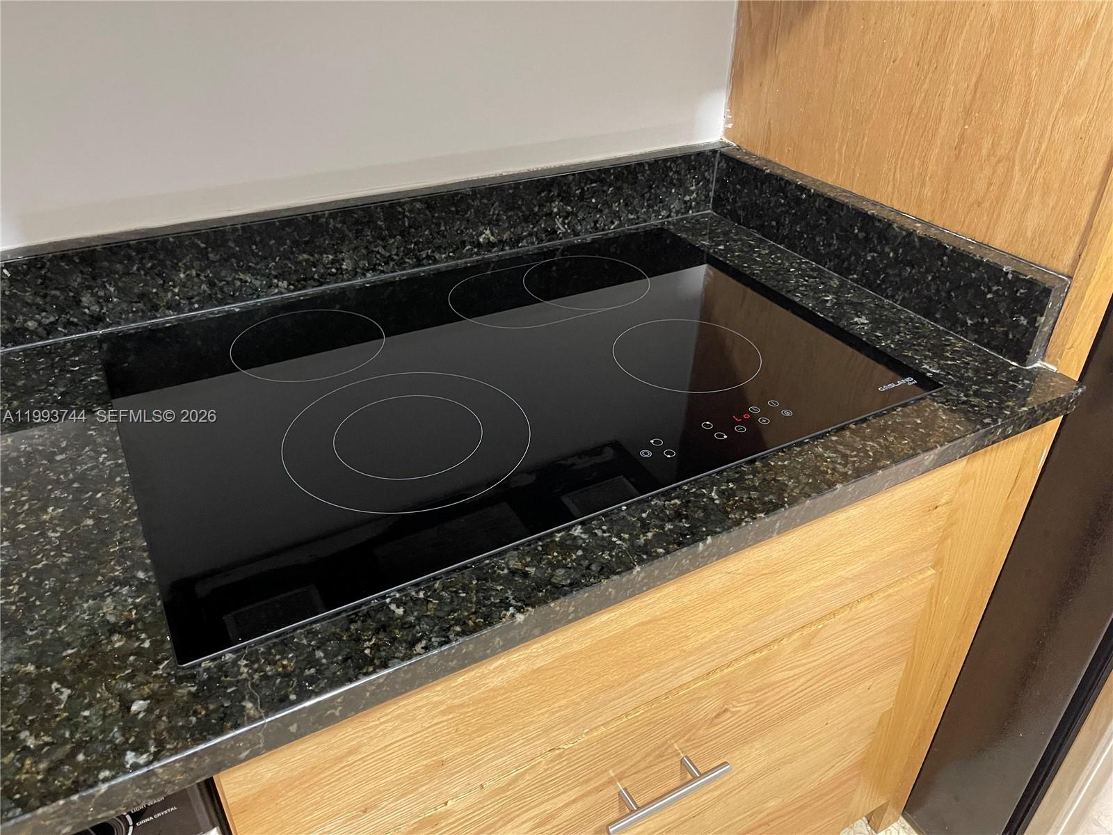 NUVOSUITES - Residential Lease