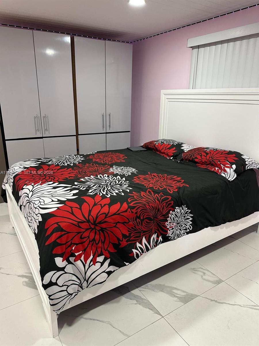 LESLIE PATIO HOMES SEC 4 - Residential