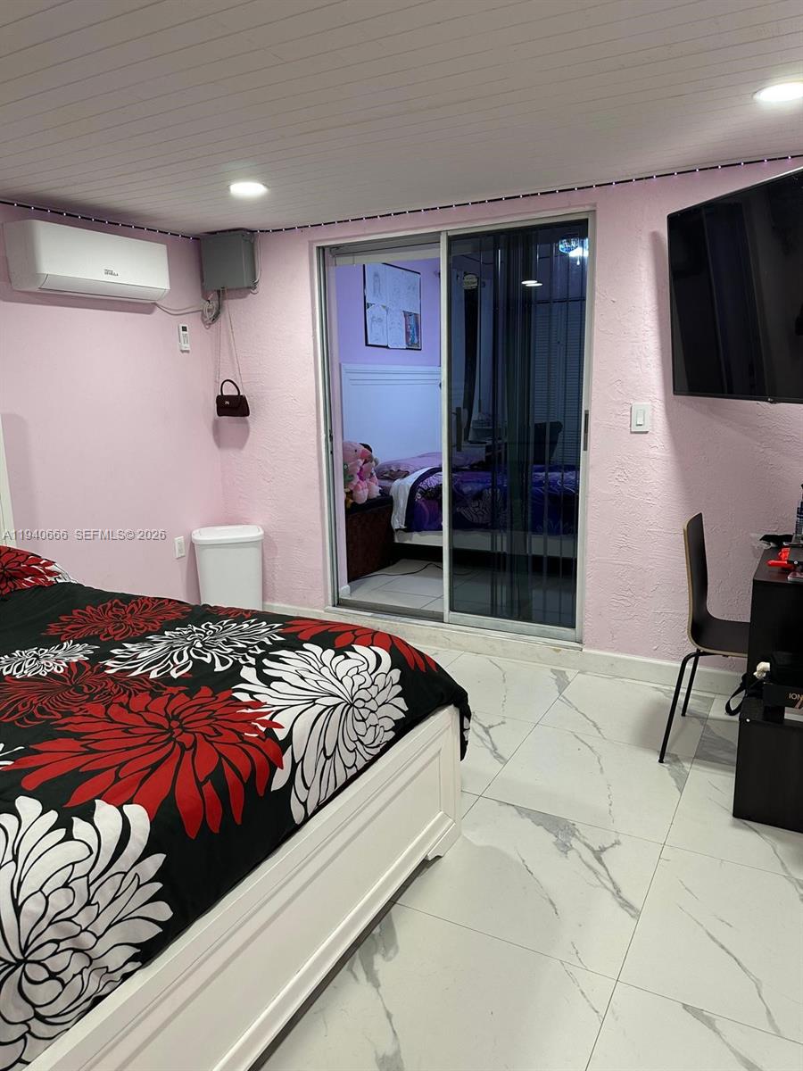 LESLIE PATIO HOMES SEC 4 - Residential