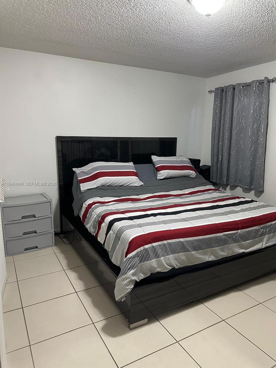 LESLIE PATIO HOMES SEC 4 - Residential