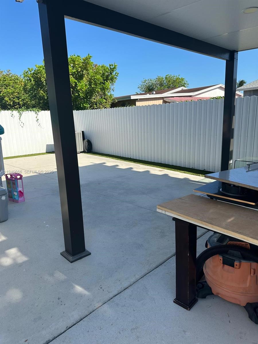 LESLIE PATIO HOMES SEC 4 - Residential