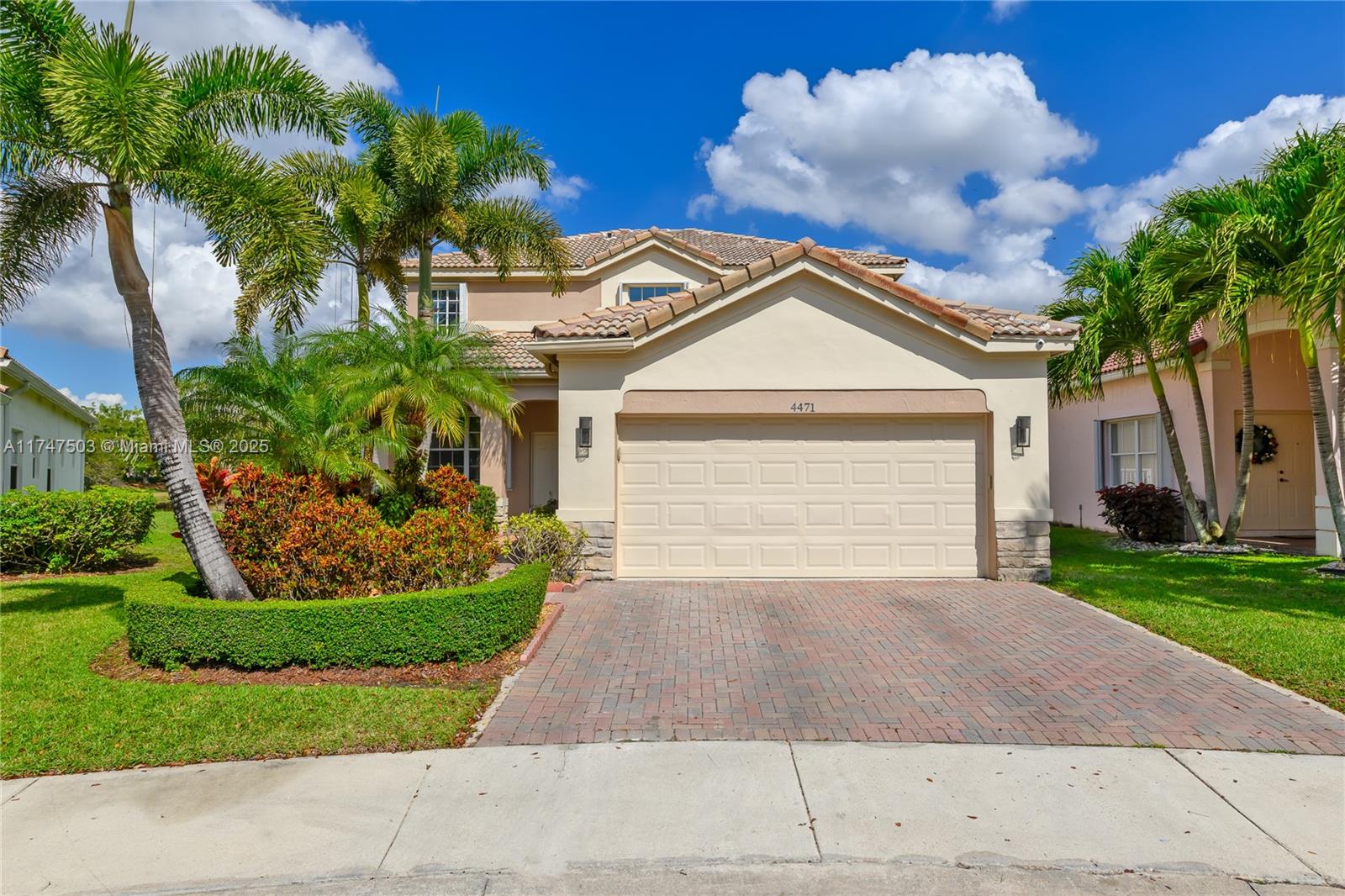 4471 Foxtail Ln, Weston, Broward County, Florida - 4 Bedrooms  
3 Bathrooms - 
