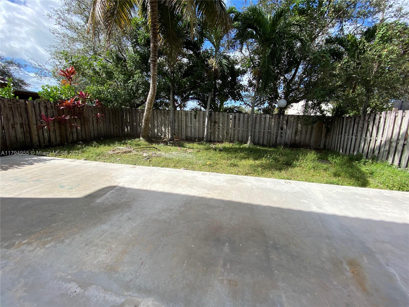 19522 NW 79th Pl